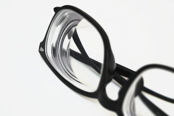Marketingová myopia: Ako ovplyvňuje náš pohľad na liečbu očných problémov